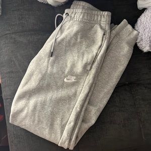 nike women’s grey sweats